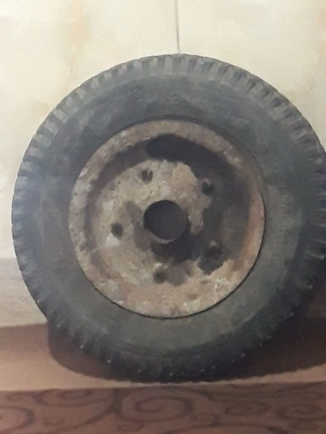 چرخ فرقان|ابزارآلات|کردکوی, |دیوار