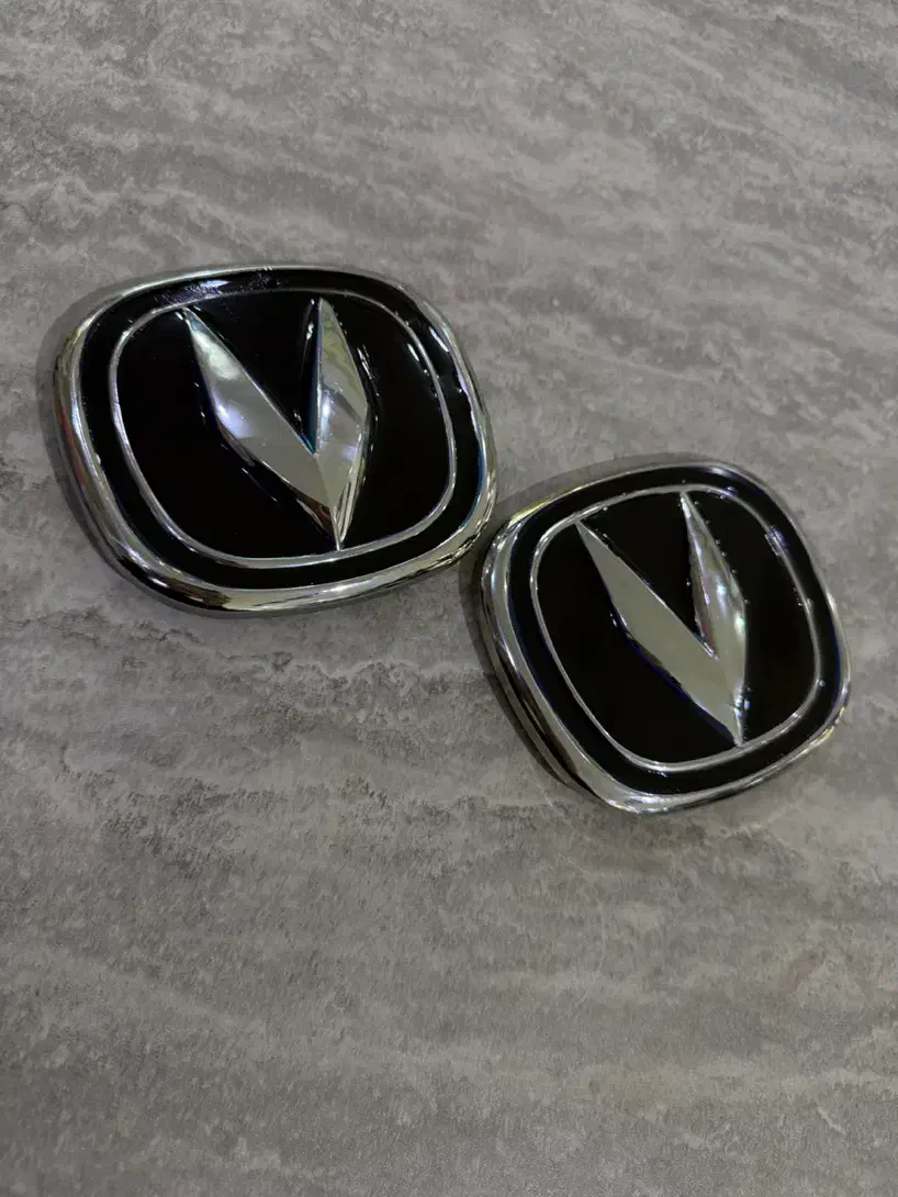 آرم جلو پنجره چانگان cs55|قطعات یدکی و لوازم جانبی|لواسان, |دیوار