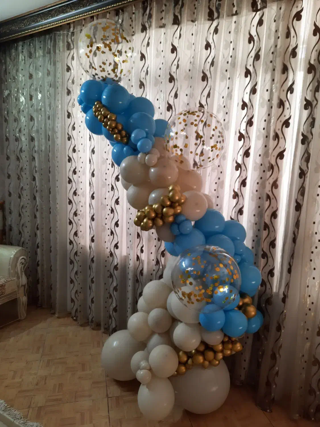 بادکنک تولد|اسباب‌بازی بچه|فولادشهر, A1|دیوار