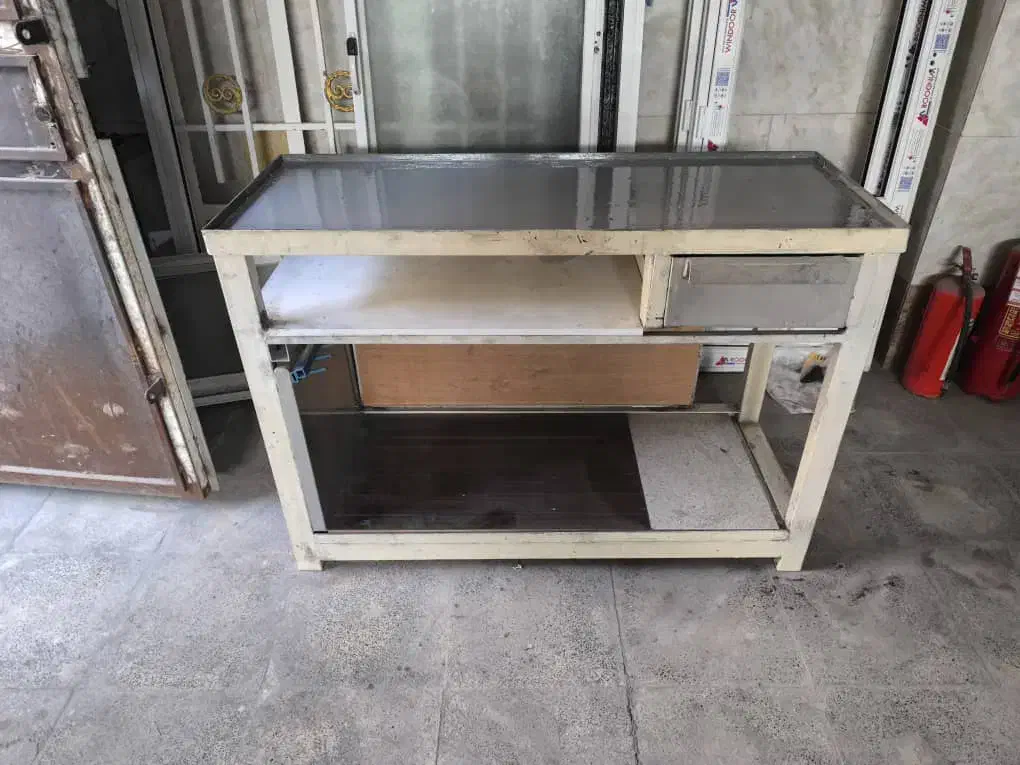 میزکار آهنی سالم|دفتر کار|قرچک, مهدیه|دیوار