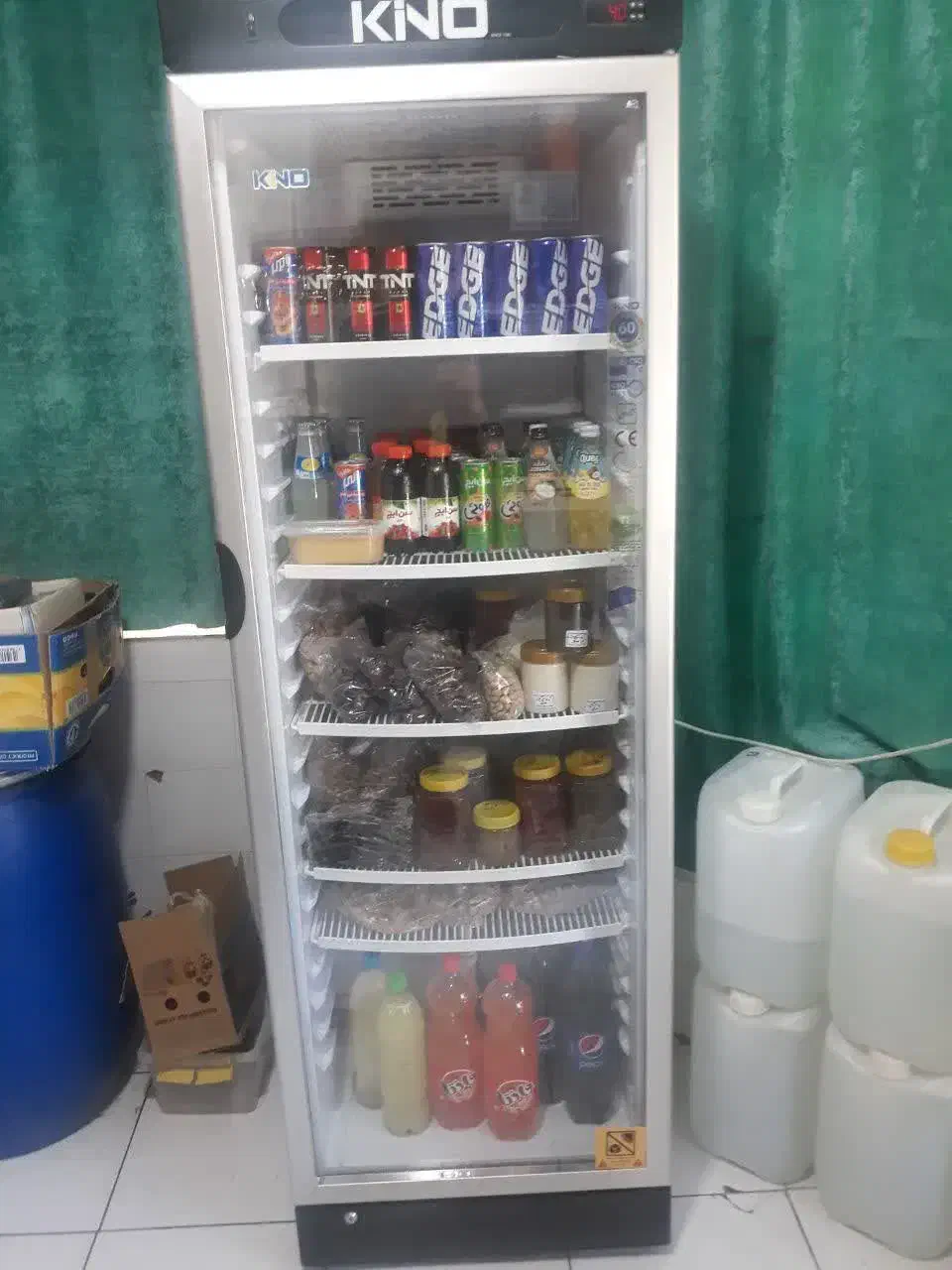 یخچال کینو فقط 6ماه کارکرده|یخچال و فریزر|قم, بنیاد|دیوار