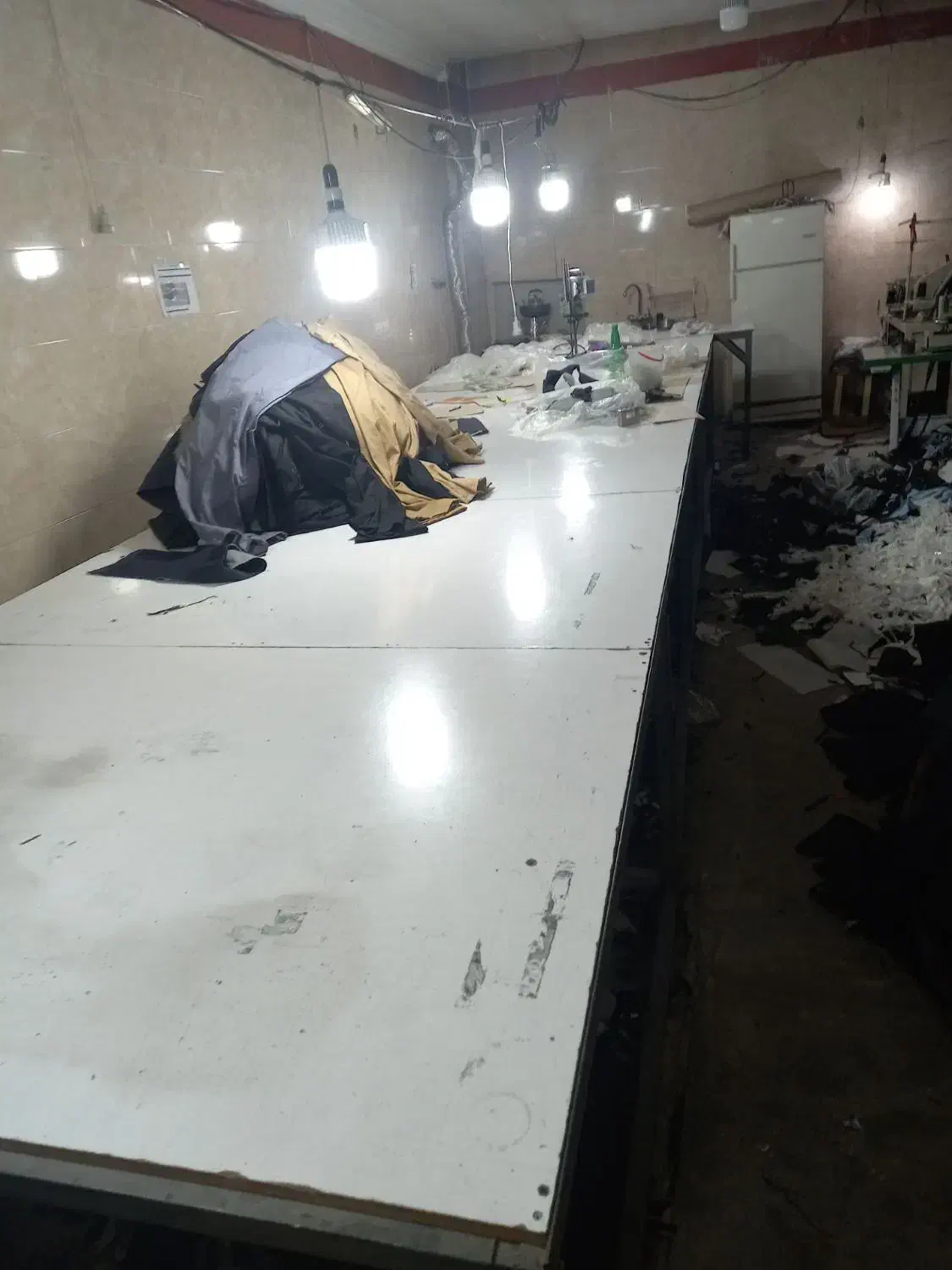 انواع نیمکت و میز وسط و میز برش۷ متری|صندلی و نیمکت|نسیم‌شهر, |دیوار