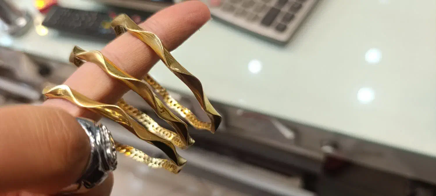 النگو|جواهرات|مشهد, انقلاب|دیوار