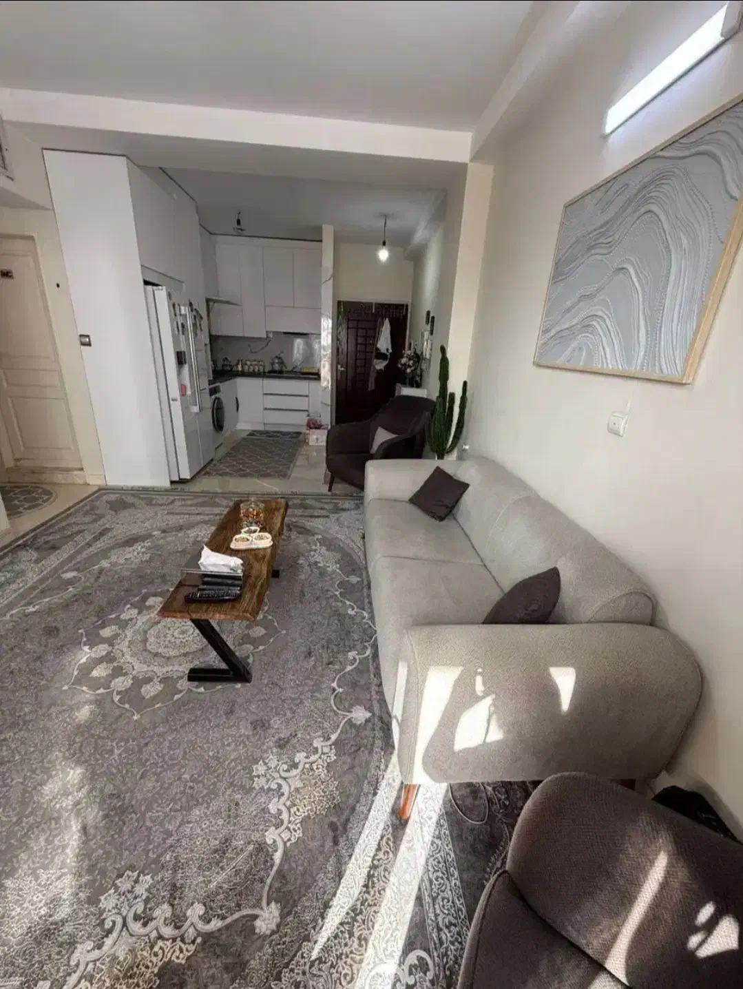 ۶۰متر شیراز شرقی طبقه اول سندار وام داره ۶۵۰ نقدی|فروش آپارتمان|فردیس, فردیس|دیوار