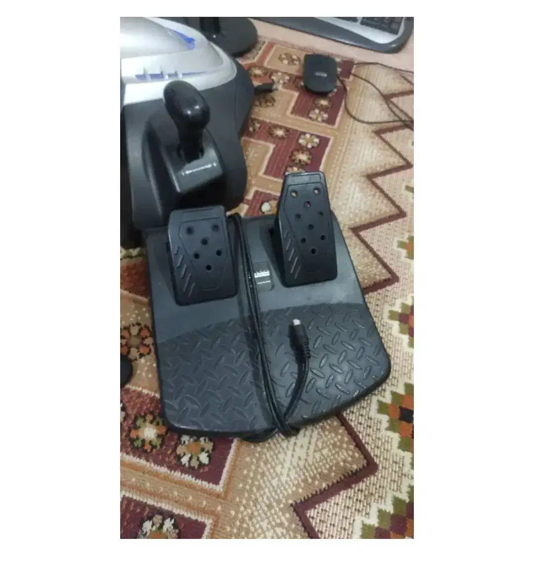 فروش فرمان وپدال بازی با دسته|کنسول، بازی ویدئویی و آنلاین|شیراز, فلکه گاز|دیوار