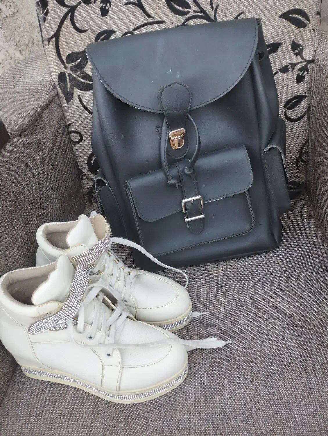 کوله پشتی و کفش و کیف زنانه|کیف، کفش، کمربند|گناباد, |دیوار