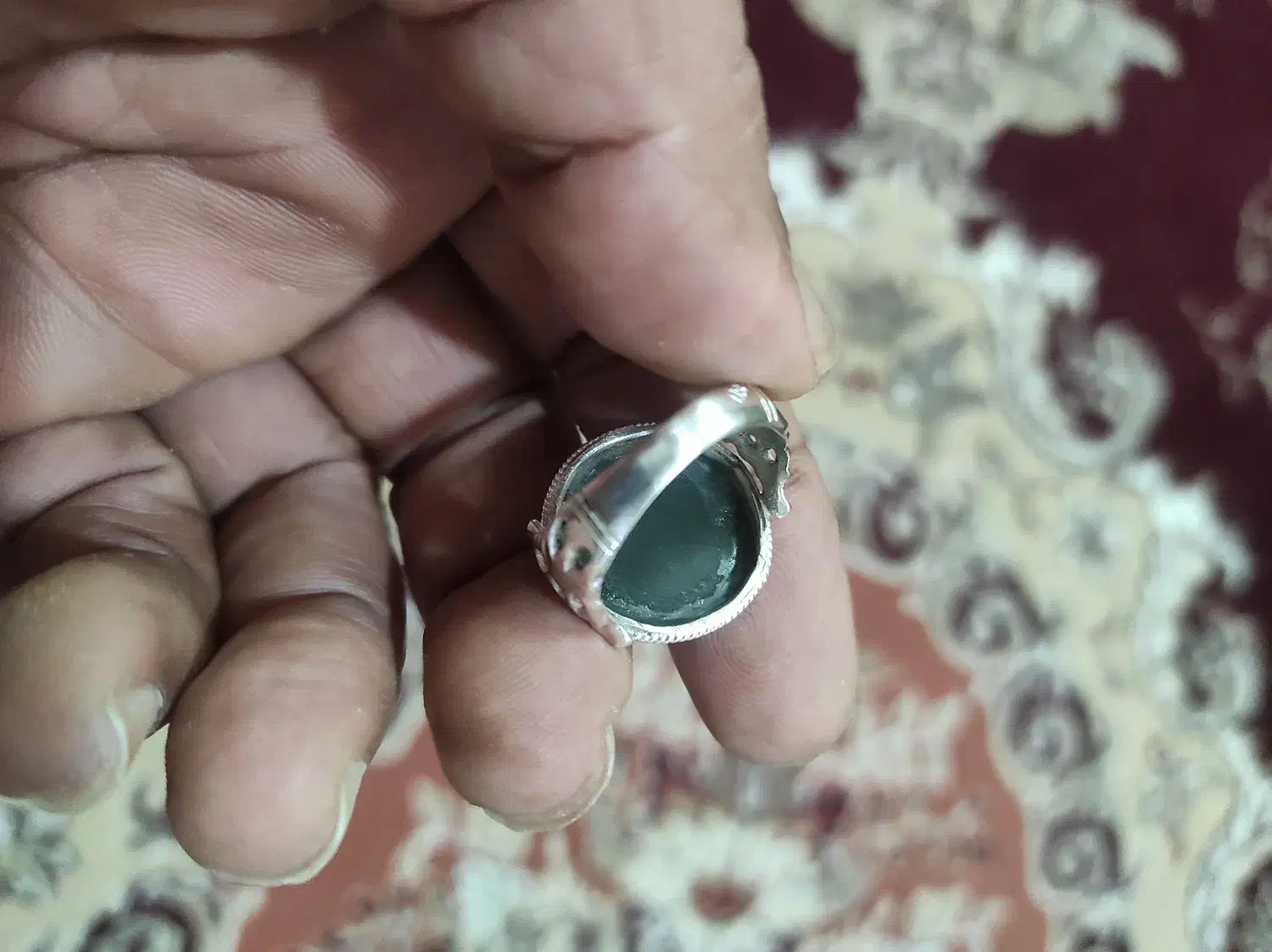 انگشتر یشم یمنی|کلکسیون اشیاء عتیقه|هندیجان, |دیوار