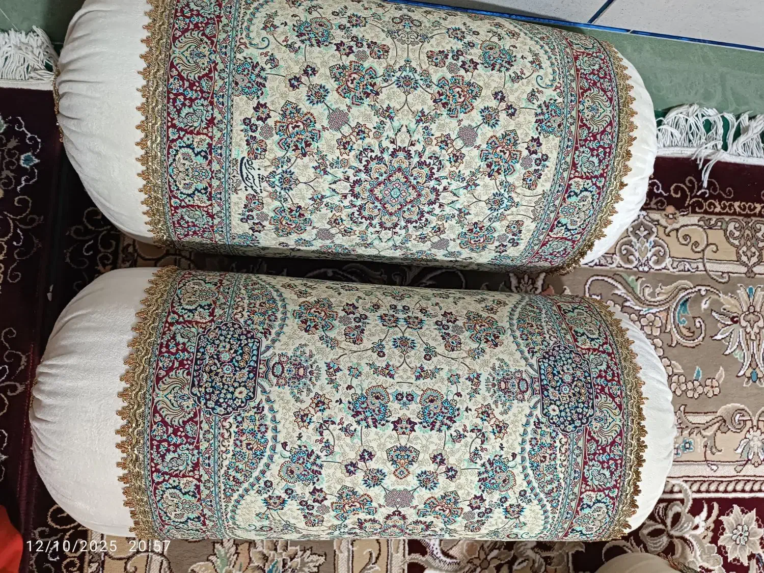 بالش رو بالش|رختخواب، بالش، پتو|یاسوج, |دیوار