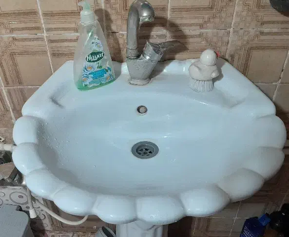 دسشویی فرنگی، روشور، شیرآلات|لوازم سرویس بهداشتی|کرمان, |دیوار