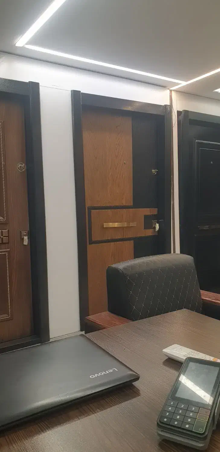 منشی خانم با فن بیان بالا|استخدام اداری و مدیریت|شیراز, کوزه گری|دیوار