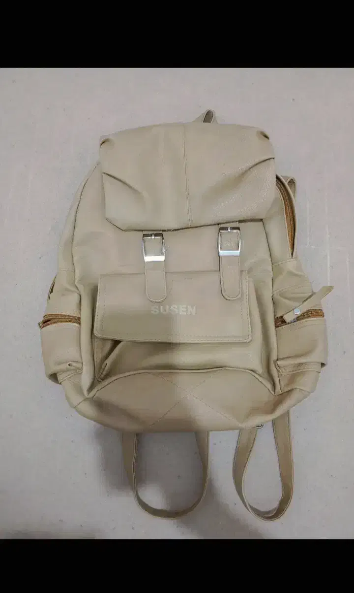 کوله پشتی دبیرستان و دانشگاه|کیف، کفش، کمربند|اسلام‌‌آباد غرب, |دیوار