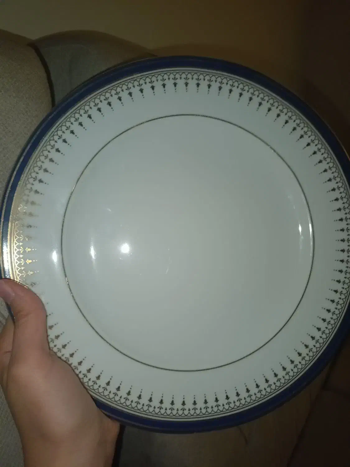 پلو خوری|ظروف سرو و پذیرایی|اندیشه, اندیشه فاز ۱|دیوار