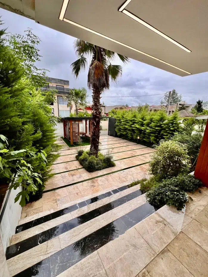 ویلا۴۰۰ متری لوکس باسندتک برگ فروش فوری|فروش خانه و ویلا|نور, |دیوار