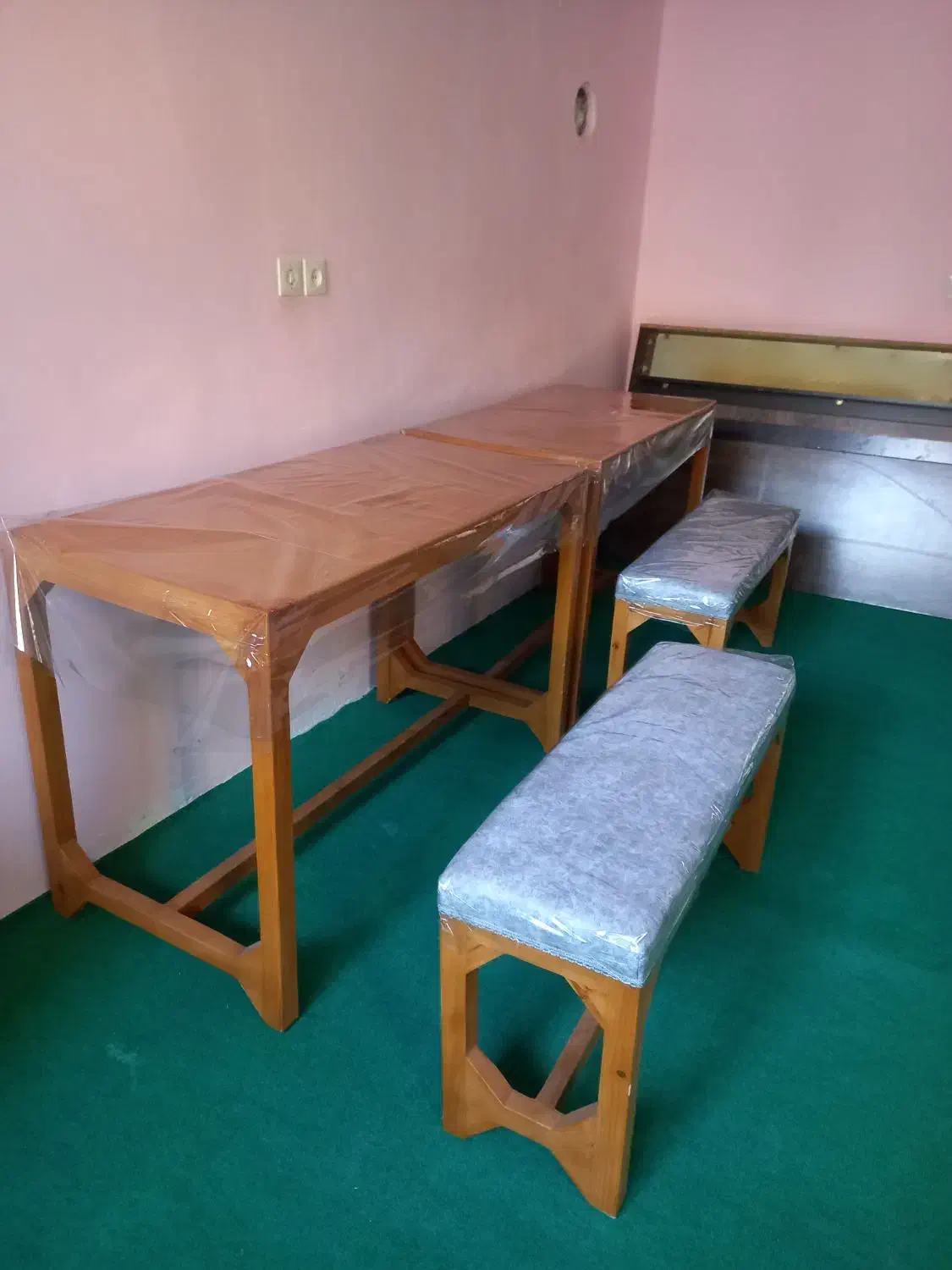 نیمکت و میز چوبی|میز و صندلی غذاخوری|زنجان, |دیوار