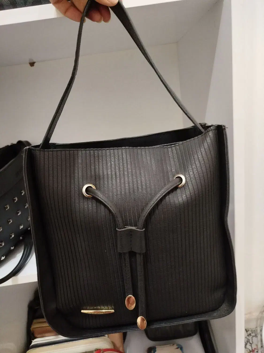 کیف وکفش|کیف، کفش، کمربند|تربتحیدریه, باغ سلطانی|دیوار