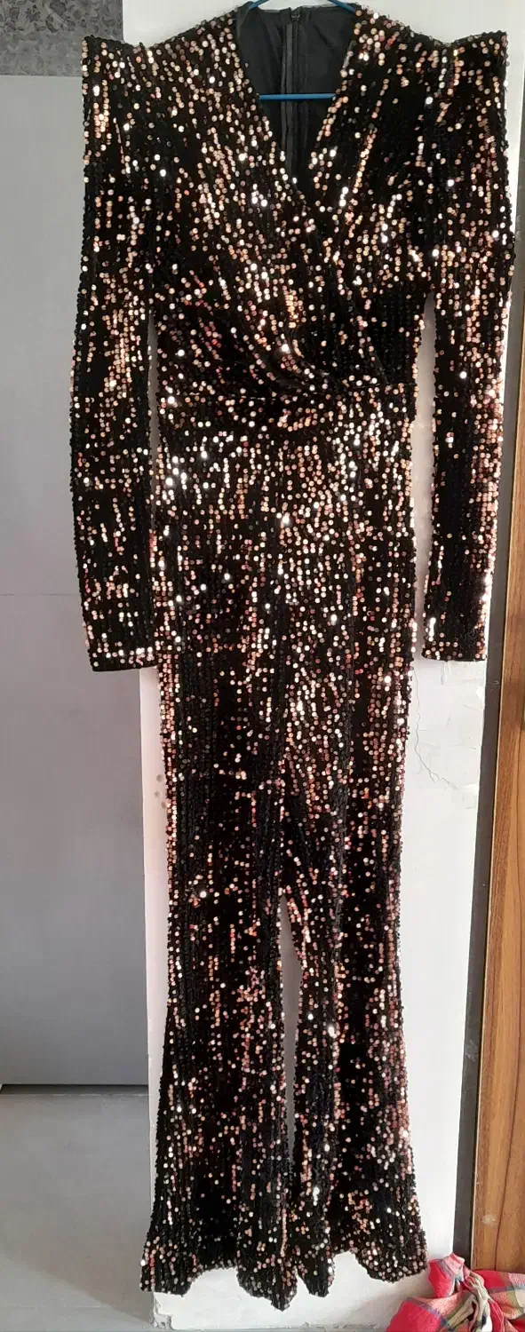 لباس‌ مجلسی|لباس|اصفهان, فردوان|دیوار