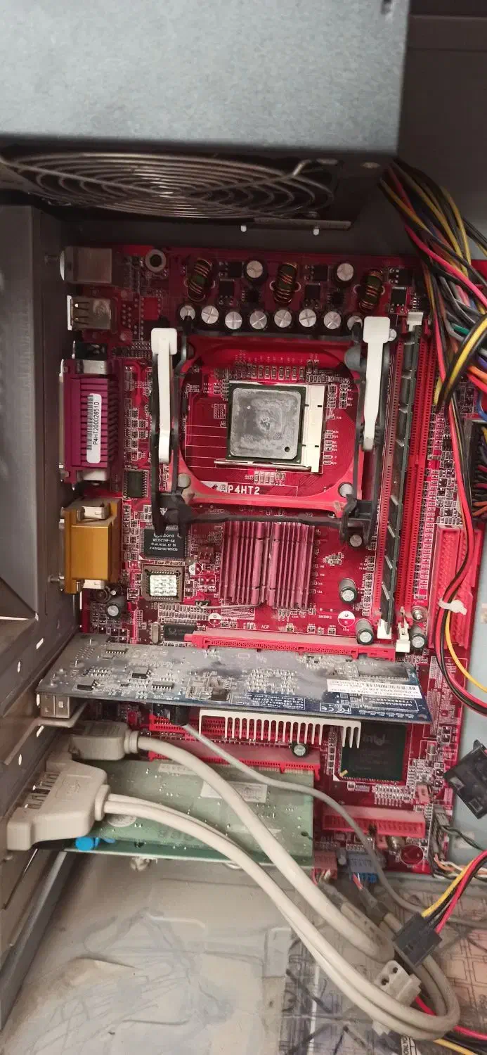 کیس قدیمی|رایانه رومیزی|فلاورجان, |دیوار