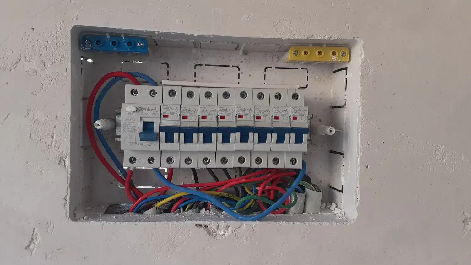 برقکار ساختمان|خدمات پیشه و مهارت|سیرجان, |دیوار