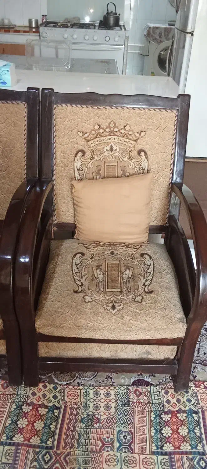 تعویض مبل با دوعدد تخت یک نفره|مبلمان خانگی و میز عسلی|اصفهان, کنگاز|دیوار