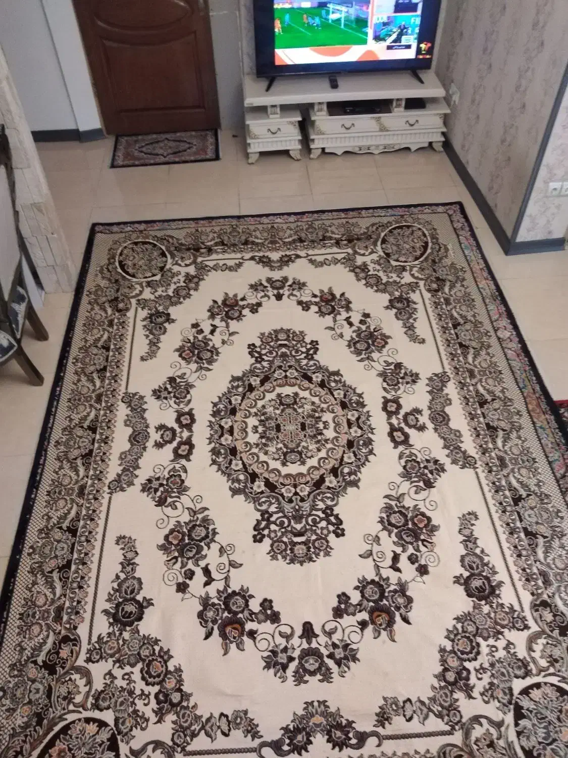 روفرشی|روفرشی|کرج, حصارک بالا|دیوار