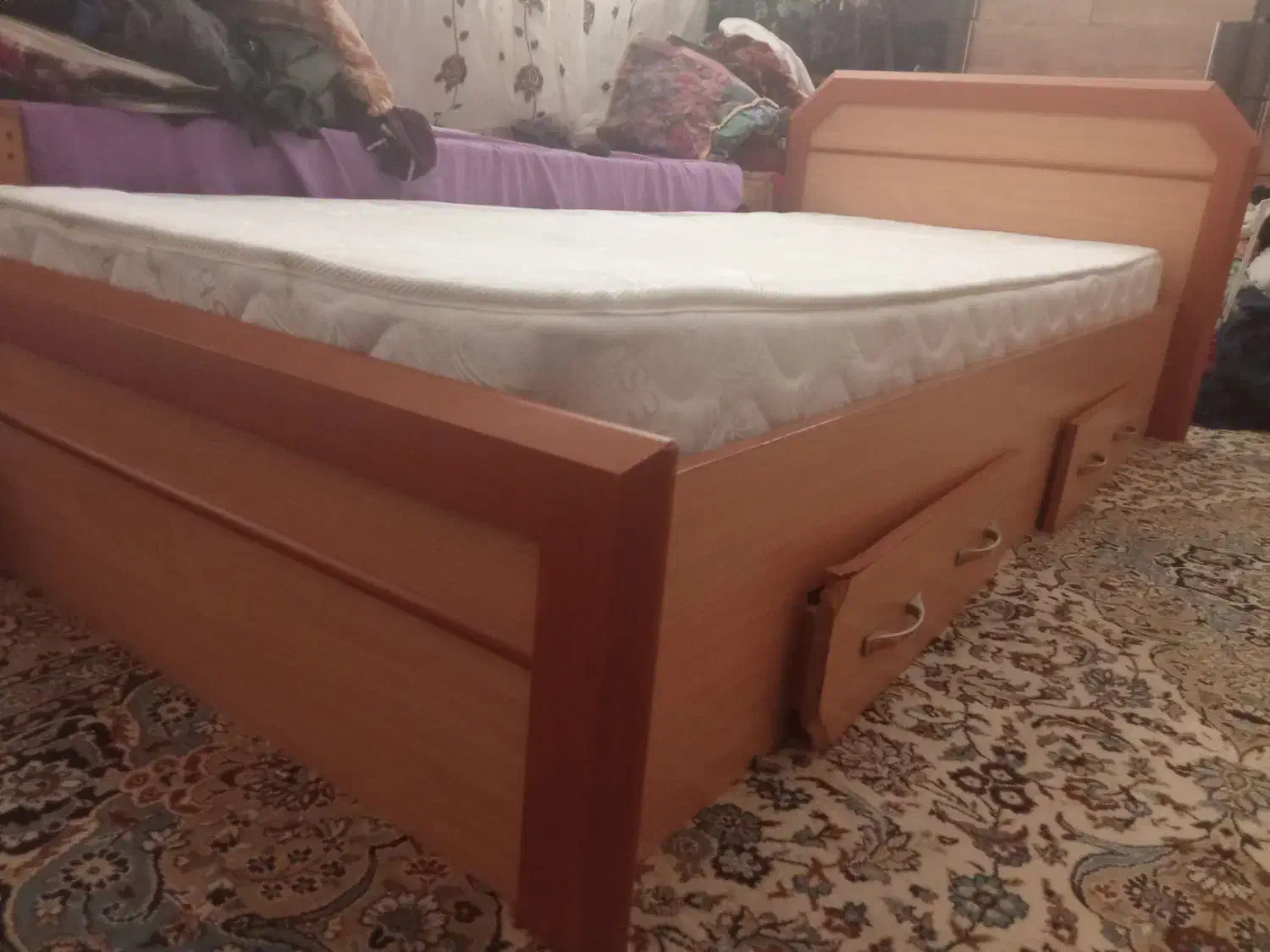 تخت خواب و تشک تک نفره فقط۲ تومن|تشک تختخواب|یزد, |دیوار