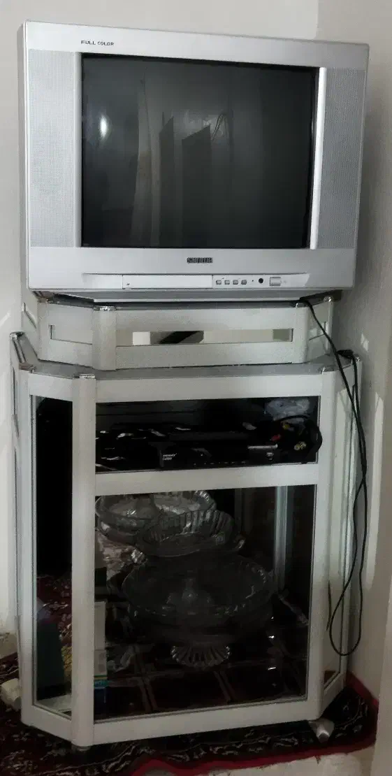 تلویزیون و زیر تلویزیونی|میز تلویزیون|گرمی, |دیوار