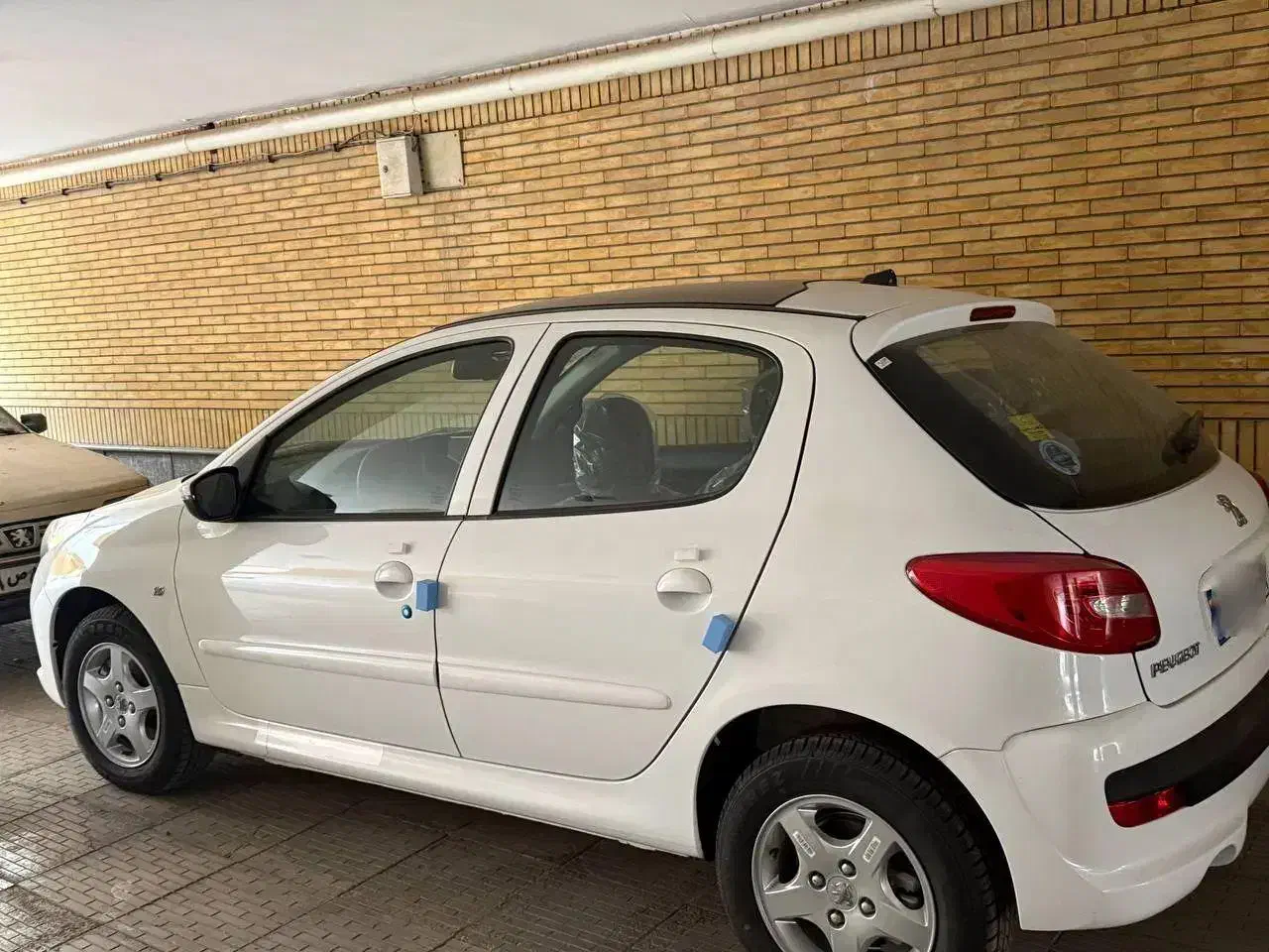 207 صفر سقف پانا|خودرو سواری و وانت|مشهد, سجاد شهر|دیوار