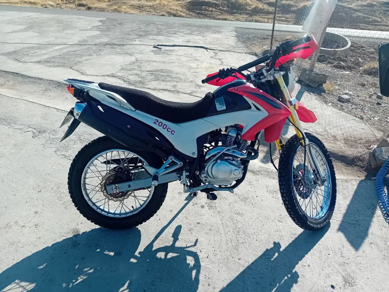 تریل پرواز ۲۰۰مدل۹۸ خشک واقعی|موتورسیکلت|سقز, |دیوار