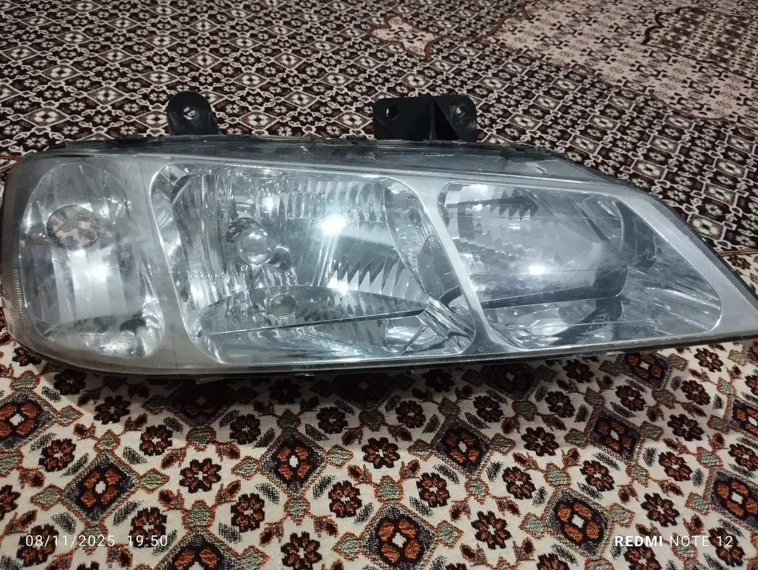 چراغ عقب 405 چراغ جلو پارس و منبع اگزوز 709|قطعات یدکی و لوازم جانبی|اهر, |دیوار