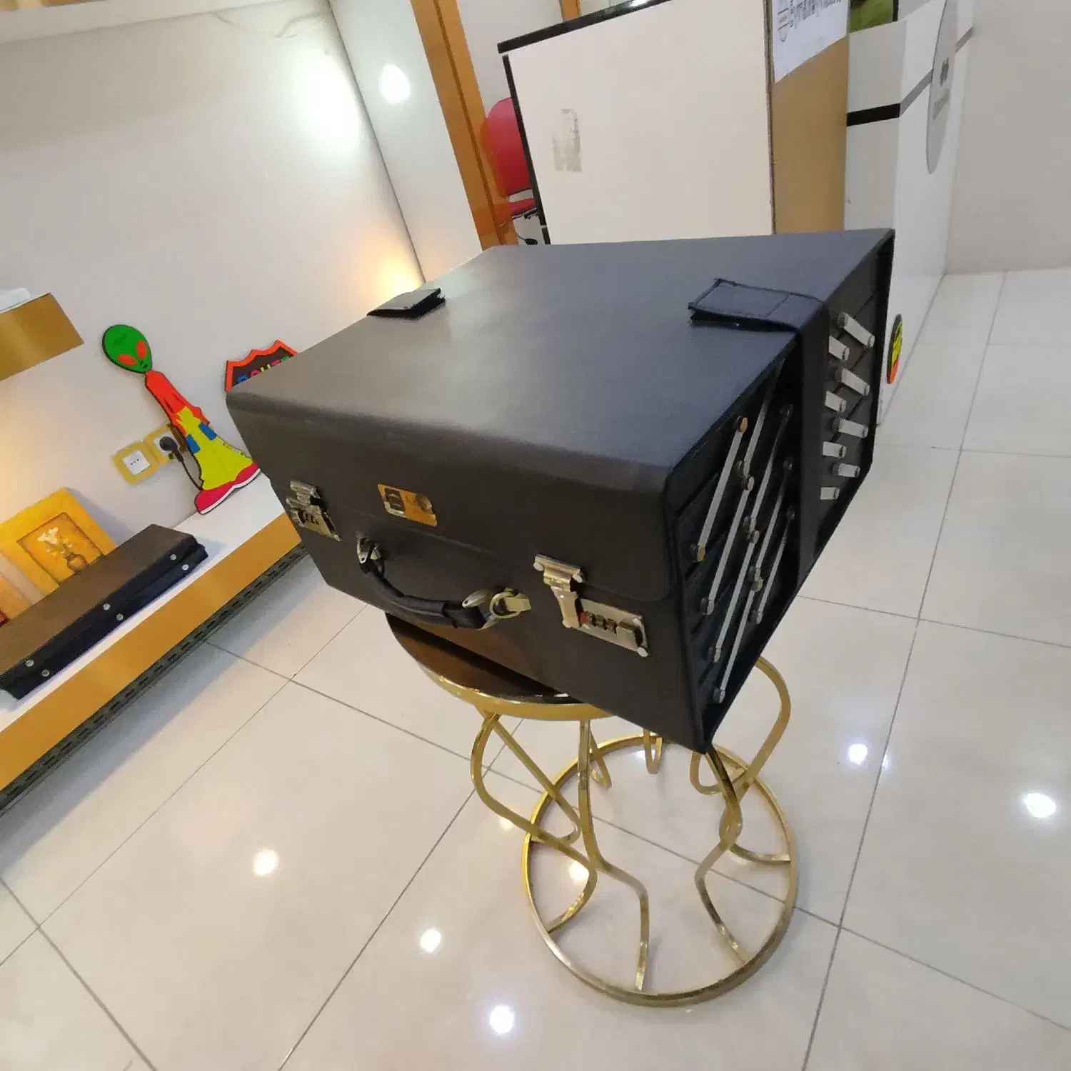 چمدان 80 و 60 تایی عینک|کیف، کفش، کمربند|اصفهان, ملاصدرا|دیوار