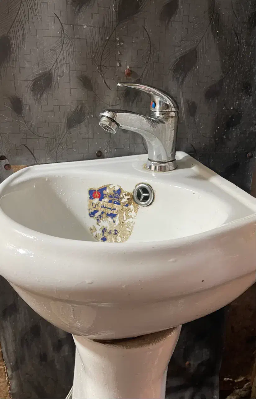 روشویی با شیر آلات|لوازم سرویس بهداشتی|رشت, پسیخان|دیوار