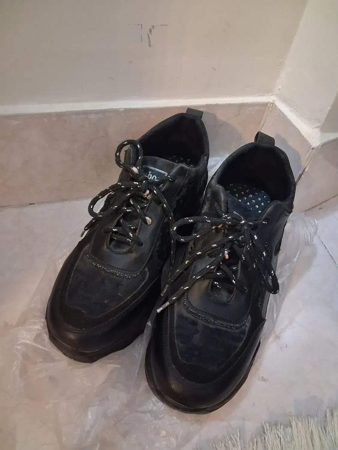 کفش اسپرت زنانه|کیف، کفش، کمربند|بروجرد, |دیوار