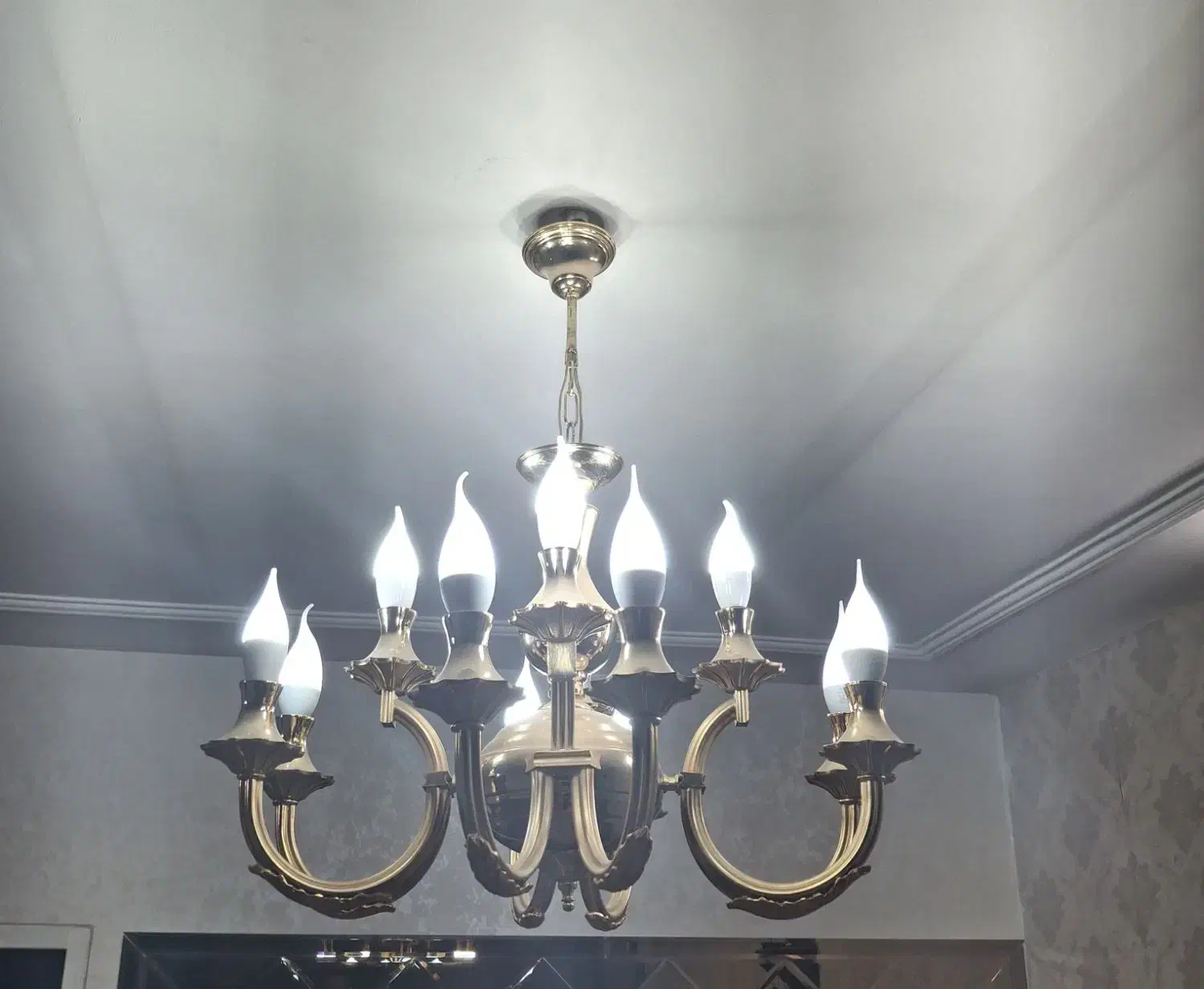 لوستر ۱۲ شاخه|لوستر و چراغ آویز|ری, شهادت|دیوار