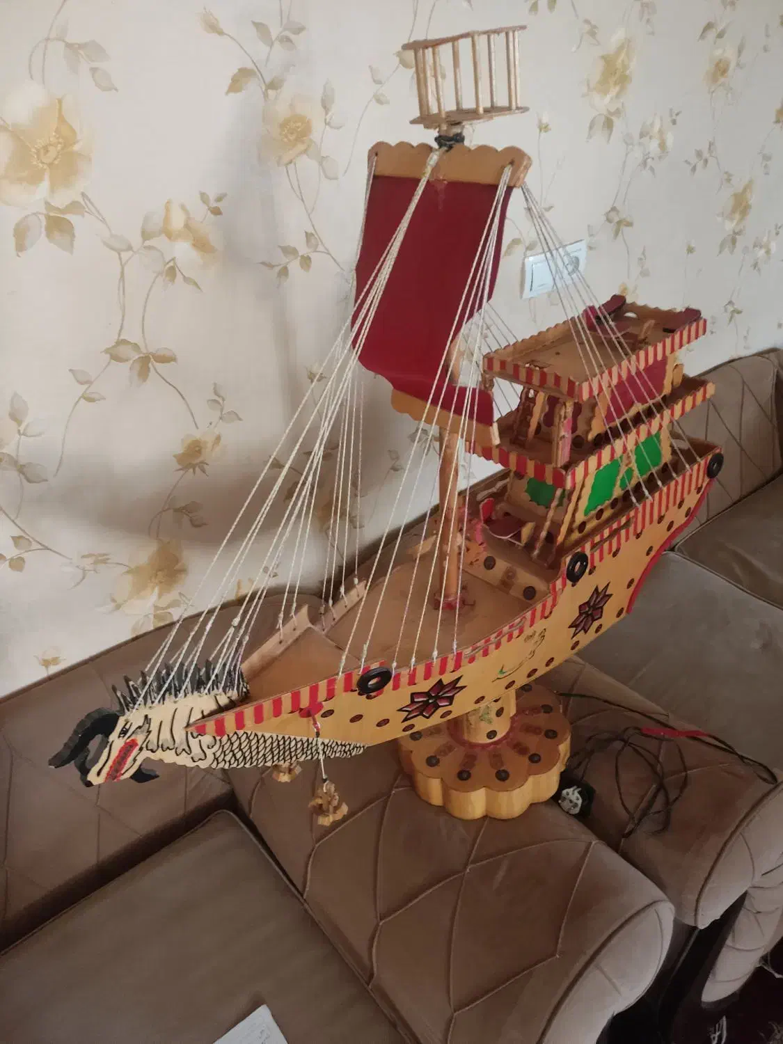 کشتی چوبی|مجسمه، تندیس، ماکت|فولادشهر, B1|دیوار