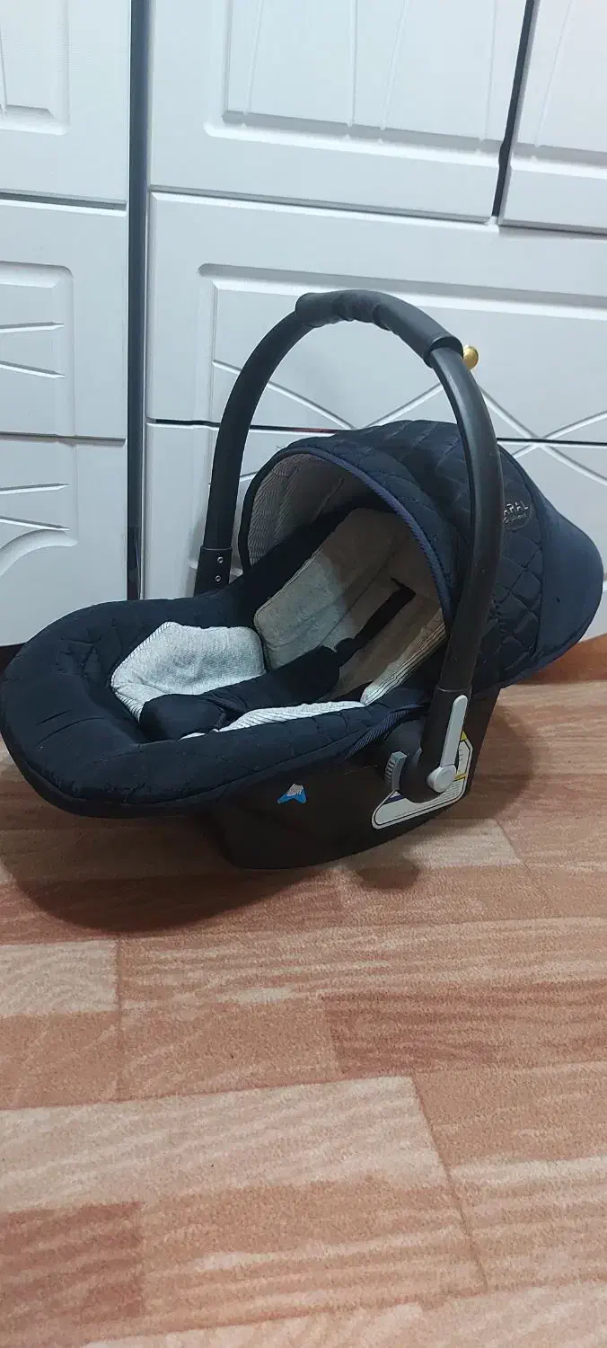 کریر نوزاد|کالسکه و لوازم جانبی|تبریز, |دیوار