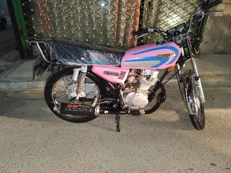 موتور۱۲۵ هیلتون|موتورسیکلت|مشهد, شهید جنگی|دیوار