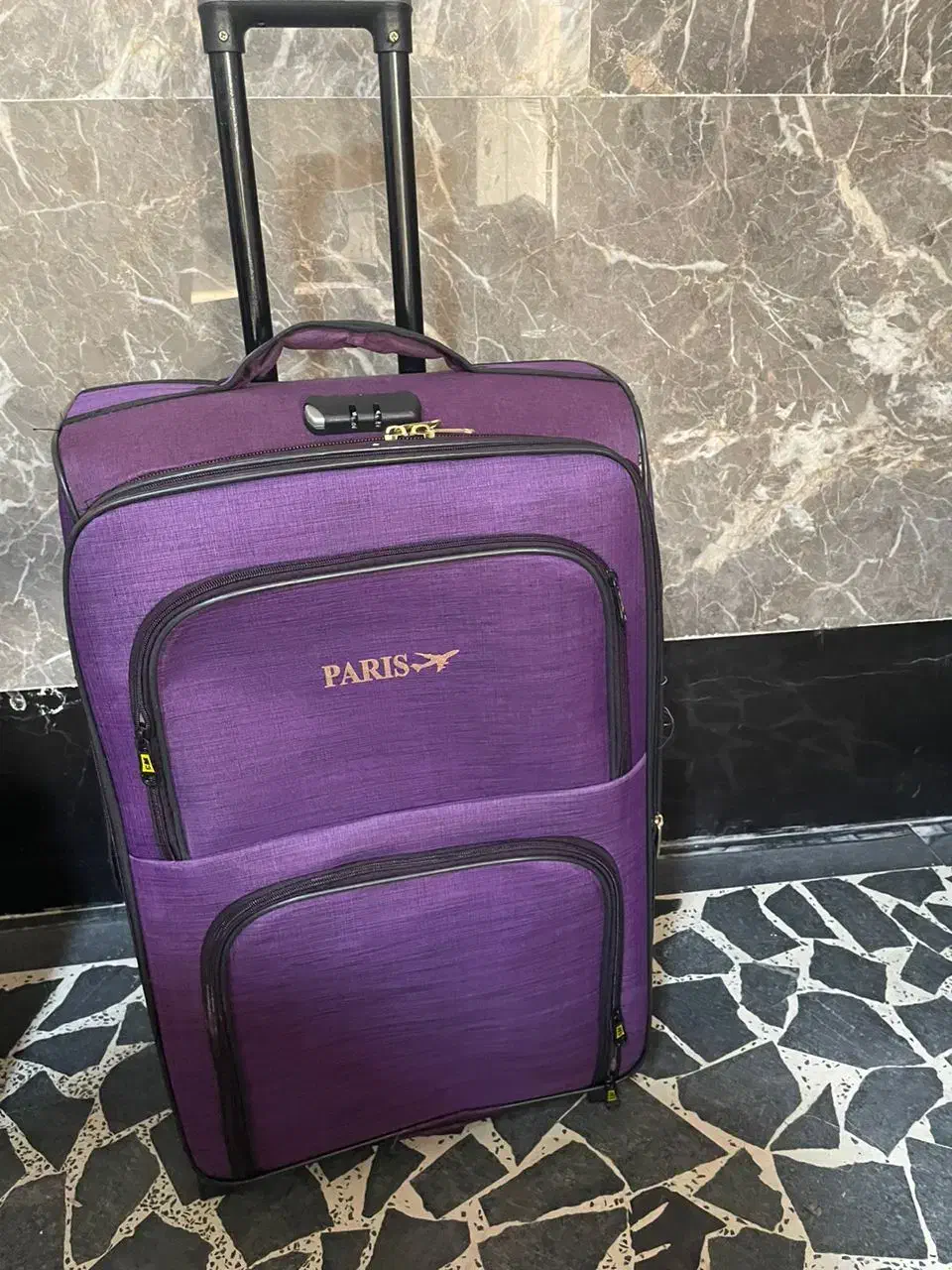 چمدان ۳۰کیلویی رمز دار|کیف، کفش، کمربند|کرج, باغستان|دیوار