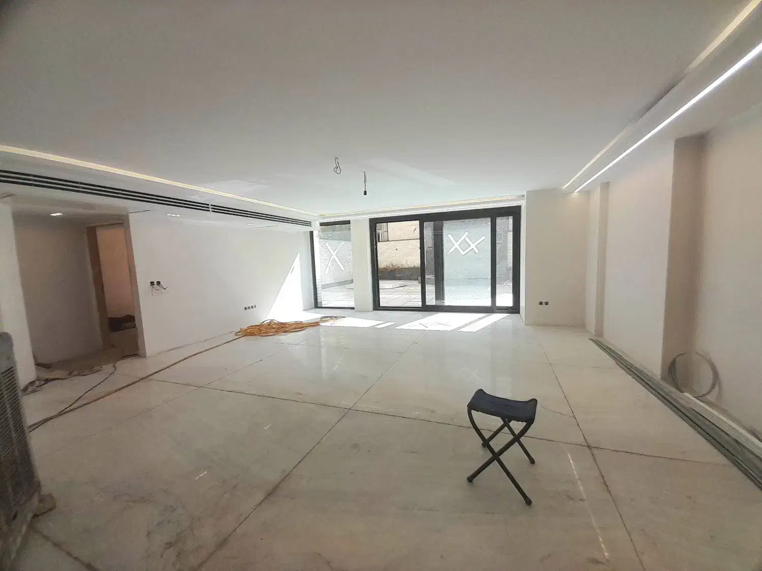 ۱۳۰متر /حیاط اختصاصی/۲ پارکینگ سندی/زیر قیمت|فروش آپارتمان|اصفهان, آبشار|دیوار