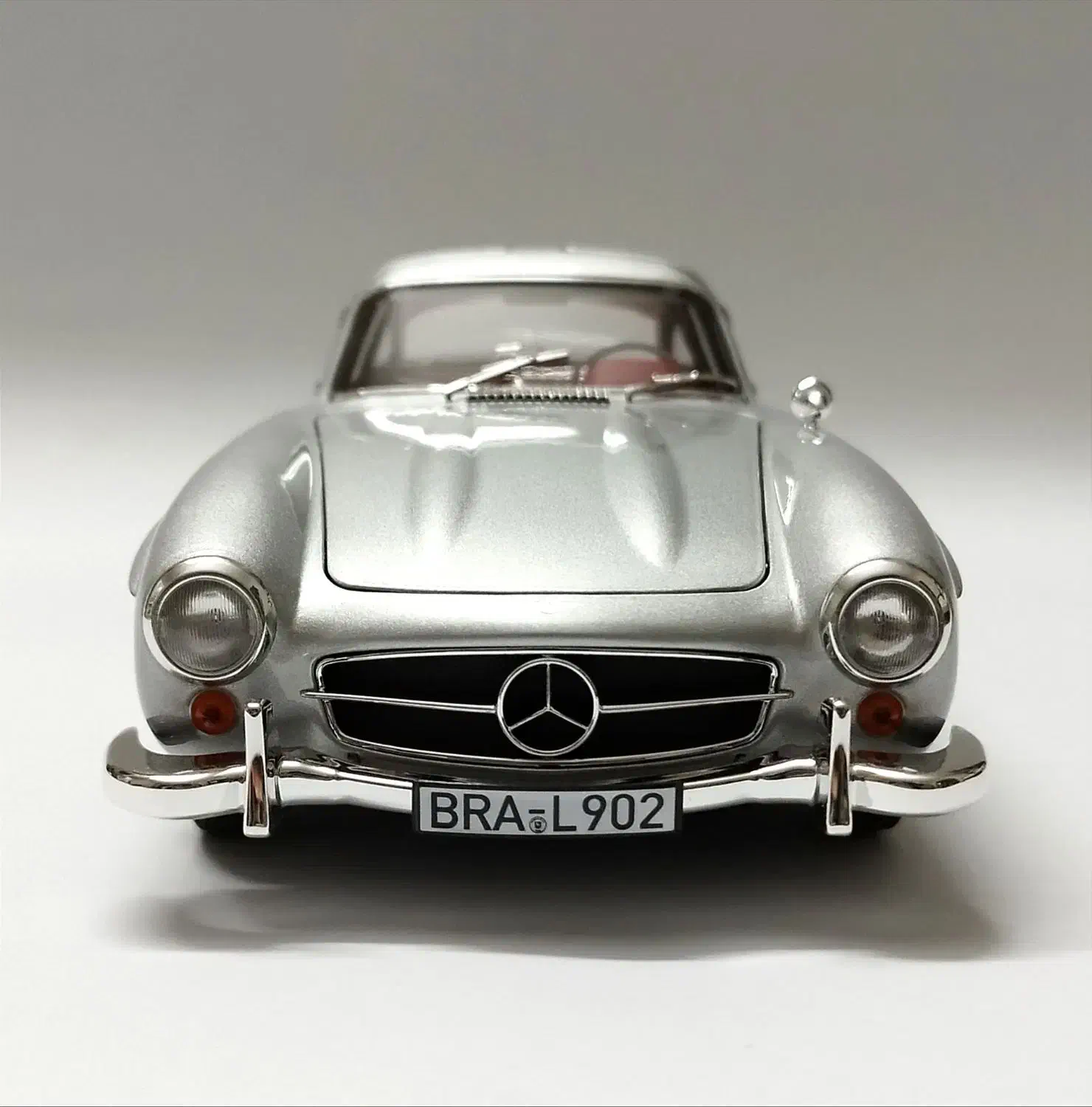ماکت mercedes Benz 300slمقیاس 1/18|اسباب‌‌بازی|تهران, آرژانتین|دیوار