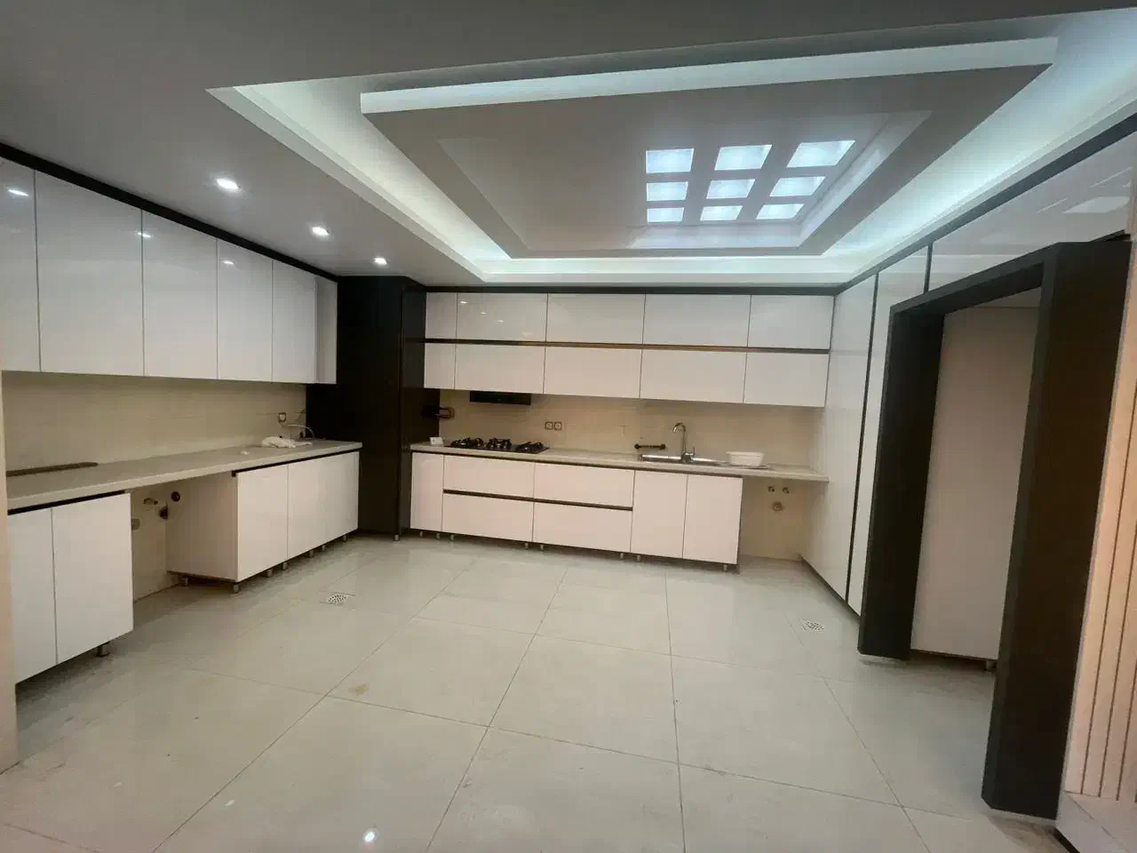 آپارتمان ۱۶۵ متر بلوار شیراز|اجارهٔ آپارتمان|کرمان, |دیوار