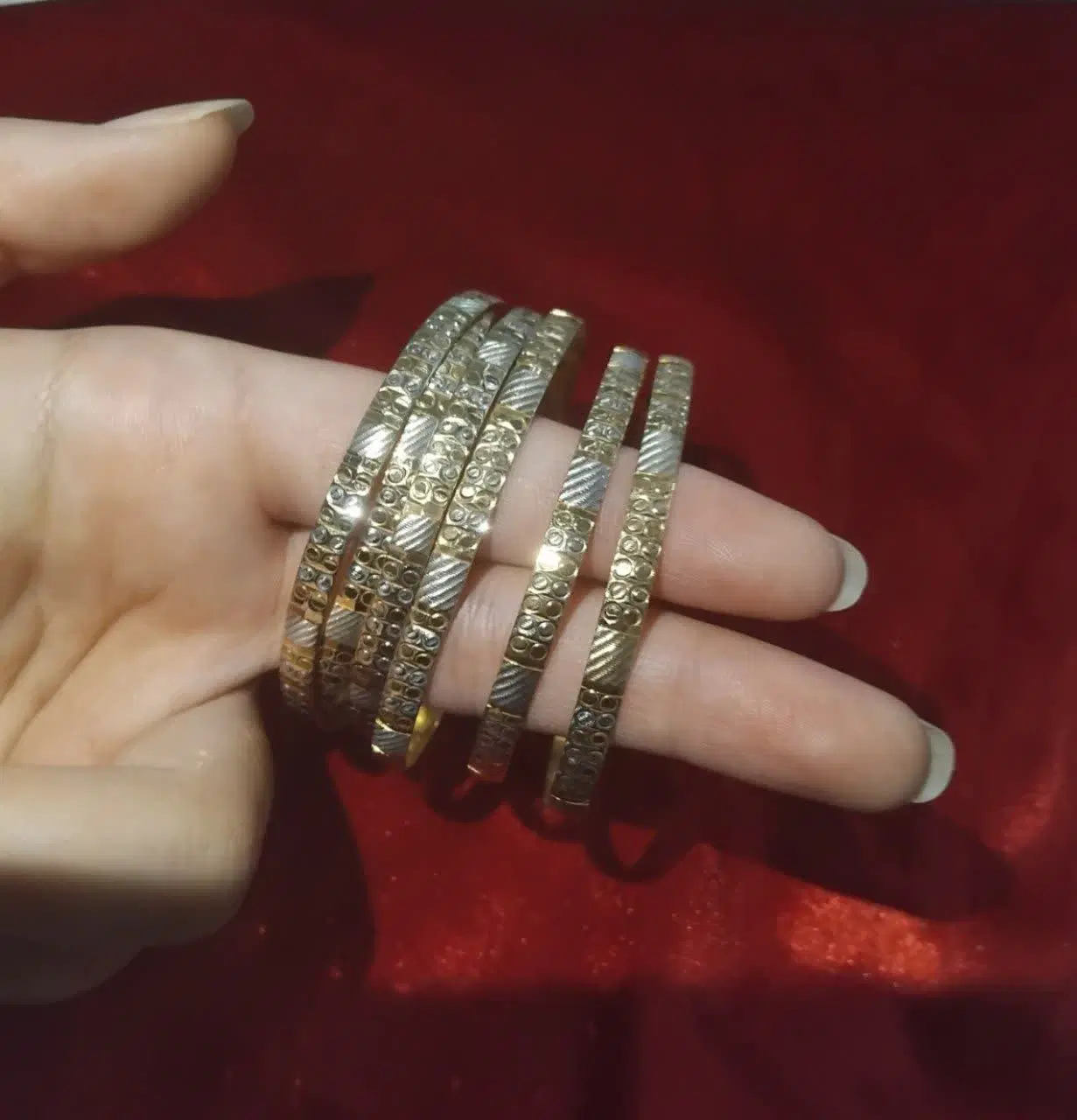 طلا|جواهرات|قم, دروازه چوبی|دیوار