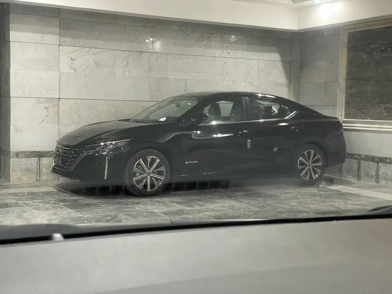 نیسان سیلفی مکث ادیشن صفر تحویل مرداد|خودرو سواری و وانت|کرمان, |دیوار