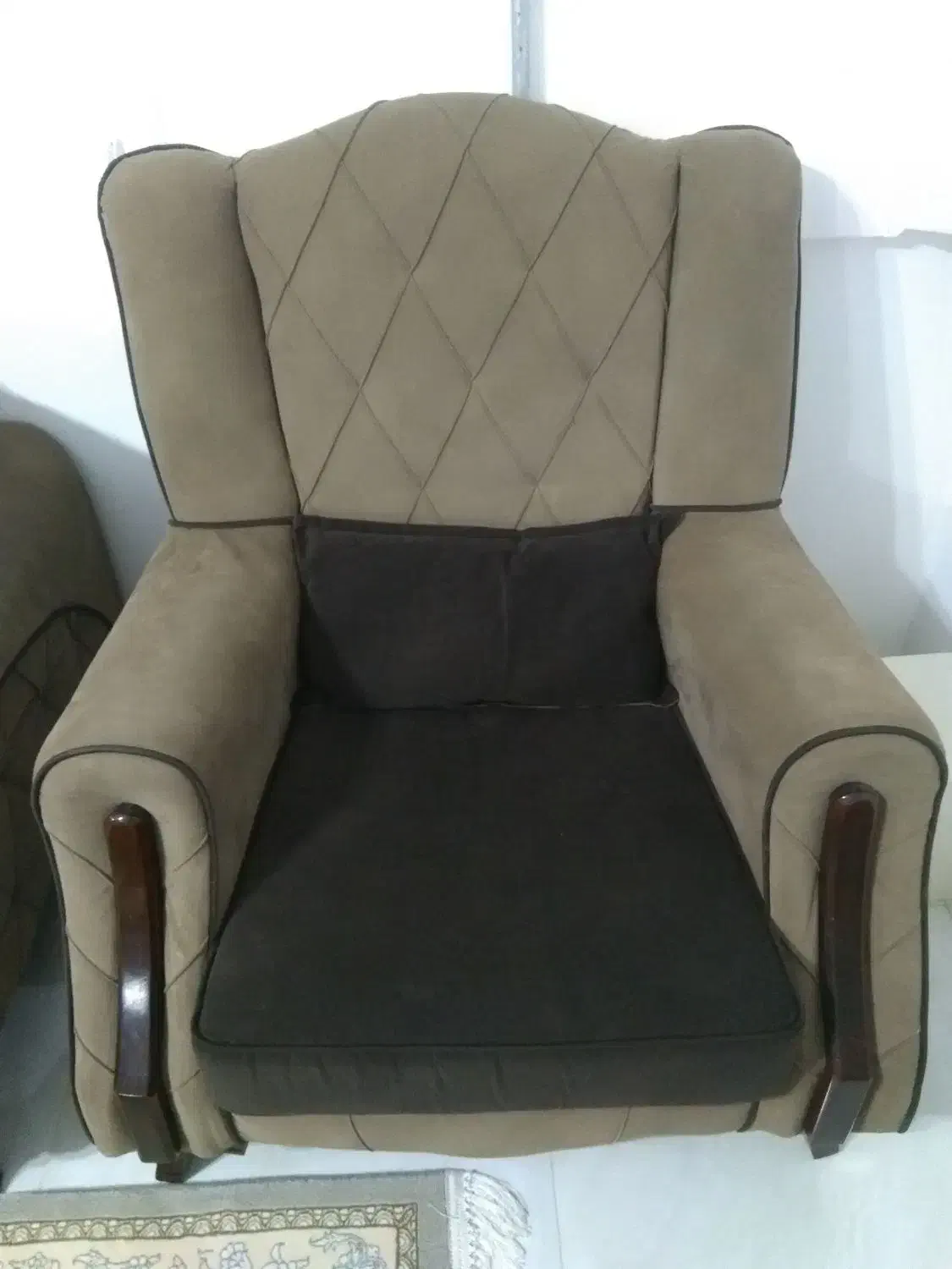 مبلمان|مبلمان خانگی و میز عسلی|تربتحیدریه, شهرک ولیعصر|دیوار