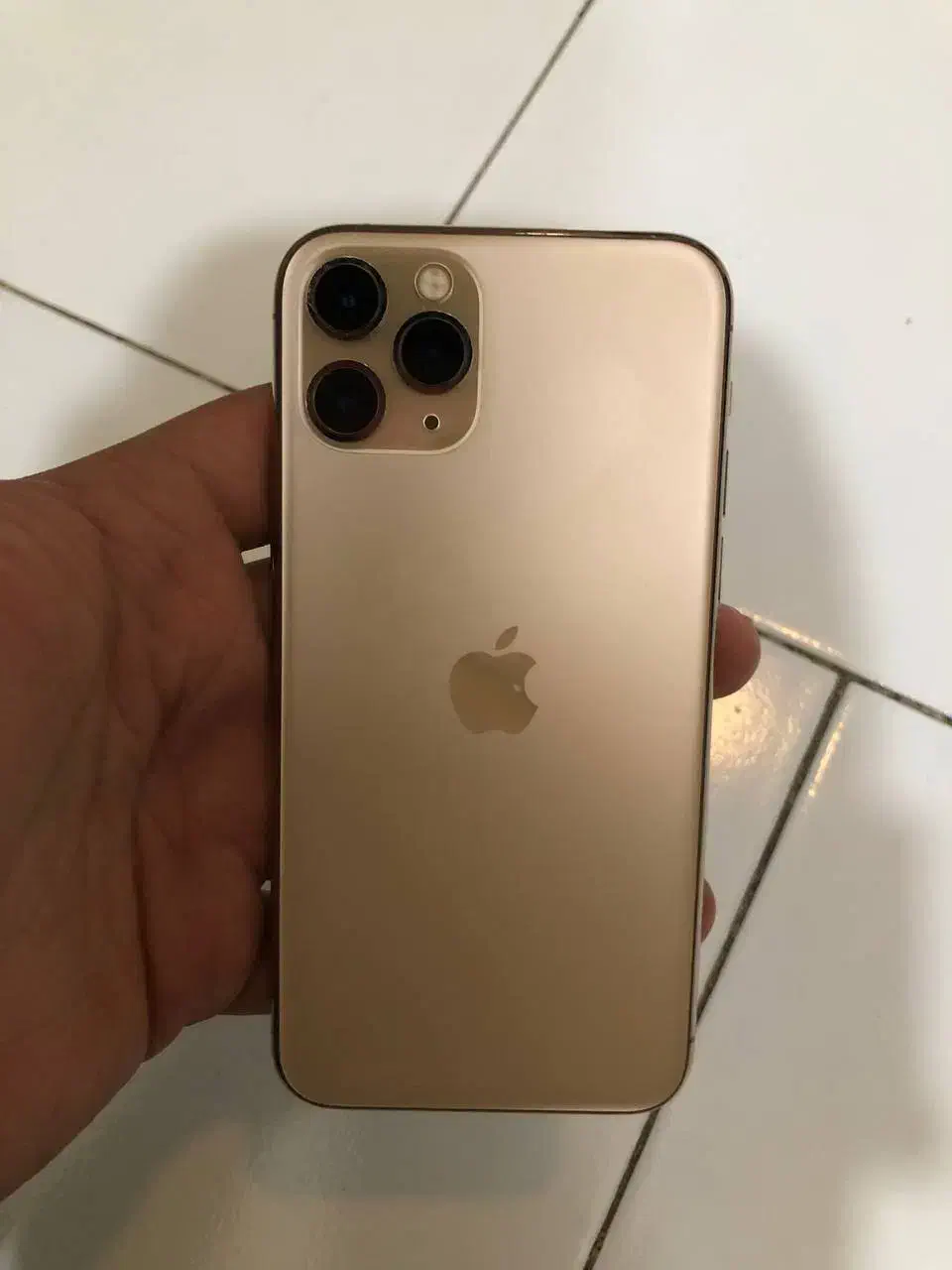 Iphone 11 pro gold|موبایل|ملارد, |دیوار