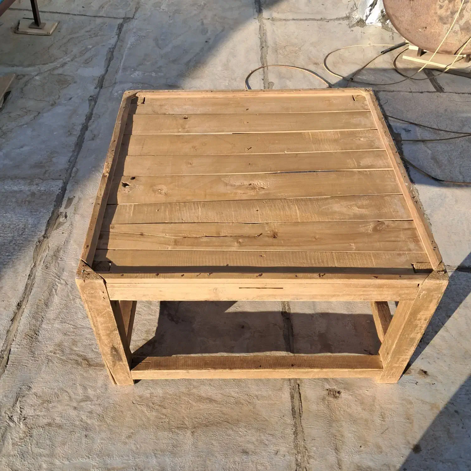 کرسی چوبی ۹۰×۹۰ کاملا سالم|بخاری، هیتر، شومینه|سنقر, |دیوار