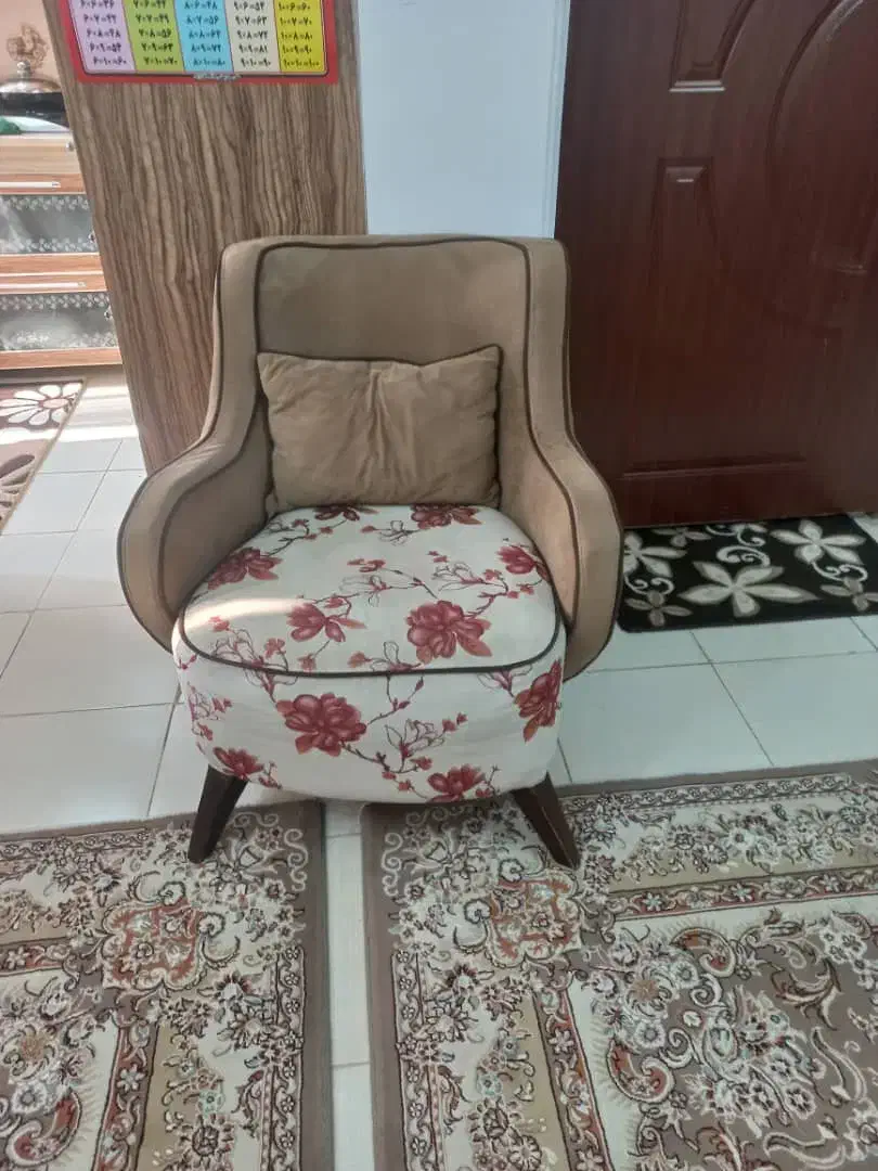 مبل ۶نفره بفروش میرسد سالم|مبلمان خانگی و میز عسلی|فومن, |دیوار