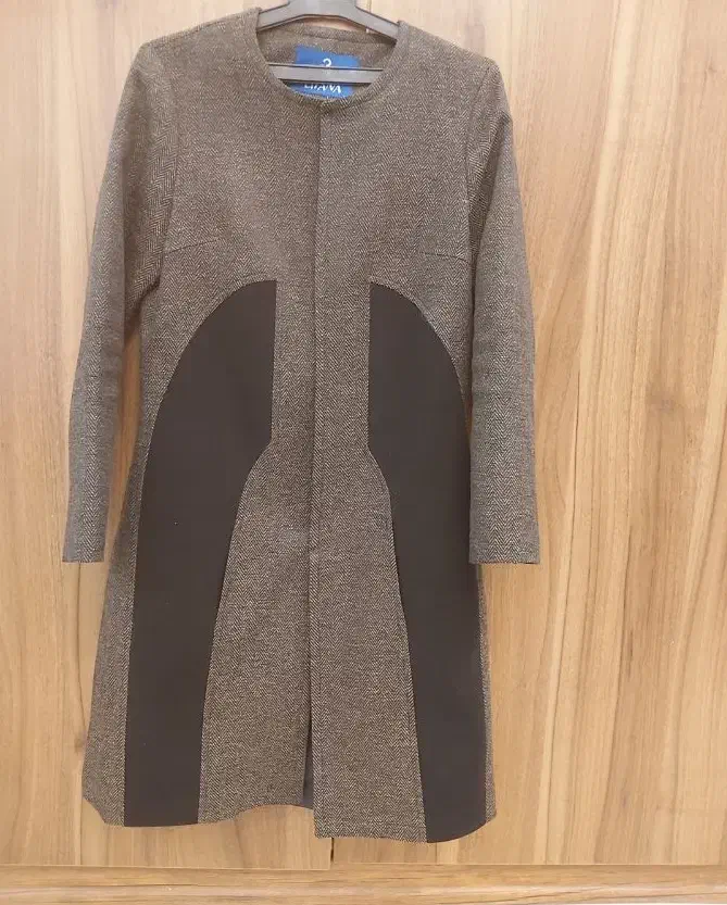 پالتوکاپشن لباس گرم تعداد زیادنو شیک|لباس|تهران, نیروی هوایی (پیروزی)|دیوار