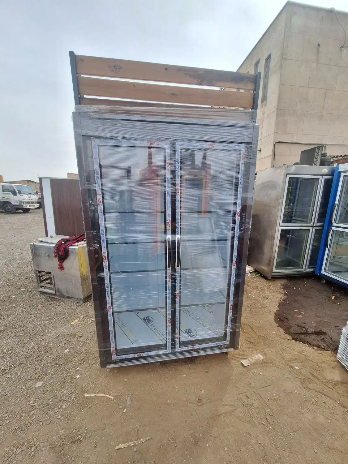تعمیرات یخچال فروشگاهی صنعتی فریزر صندوقی|خدمات پیشه و مهارت|تهران, صادقیه|دیوار