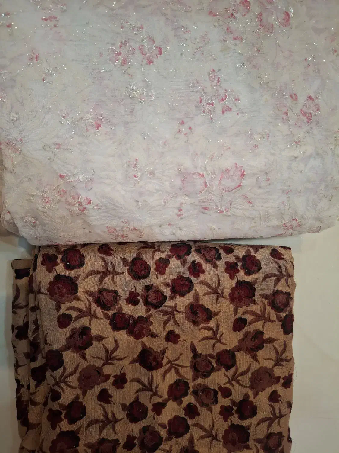 2 عدد چادر رنگی دوخته شده .|لباس|همدان, |دیوار