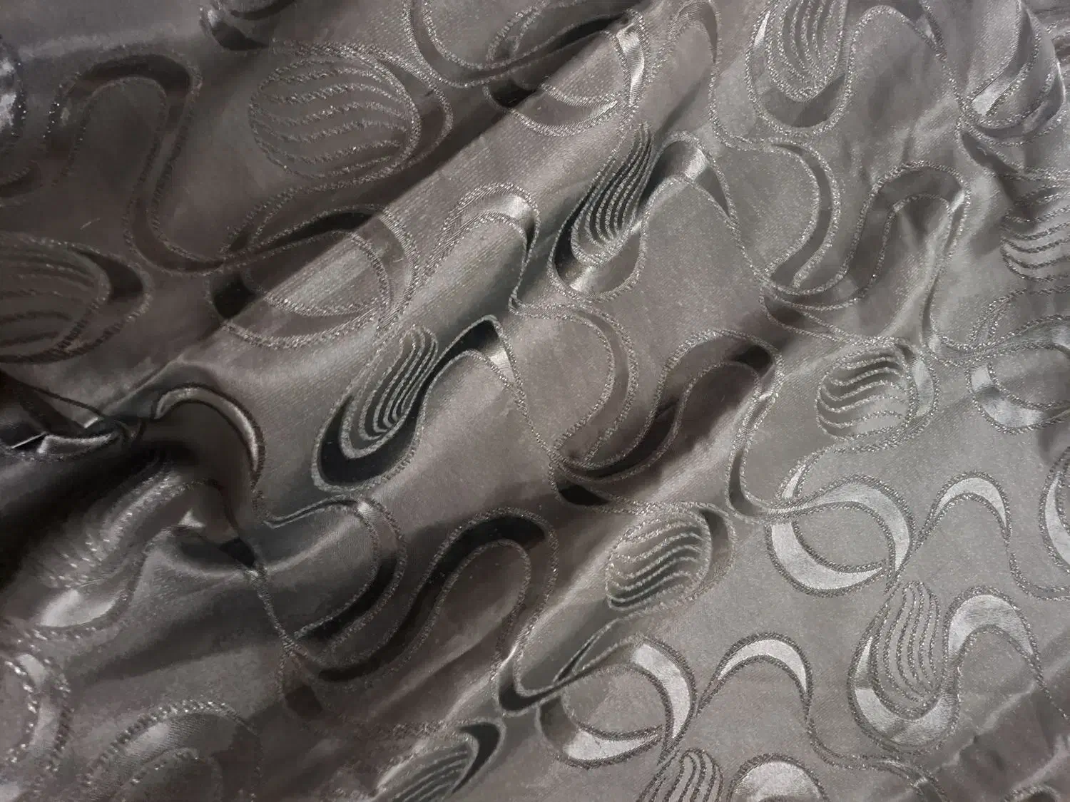 چادر مجلسی|لباس|ری, دولتآباد|دیوار